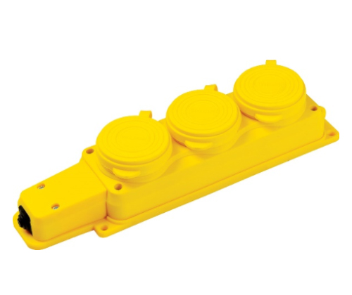 1*16 A Earthed 3 Gang Group Socket
